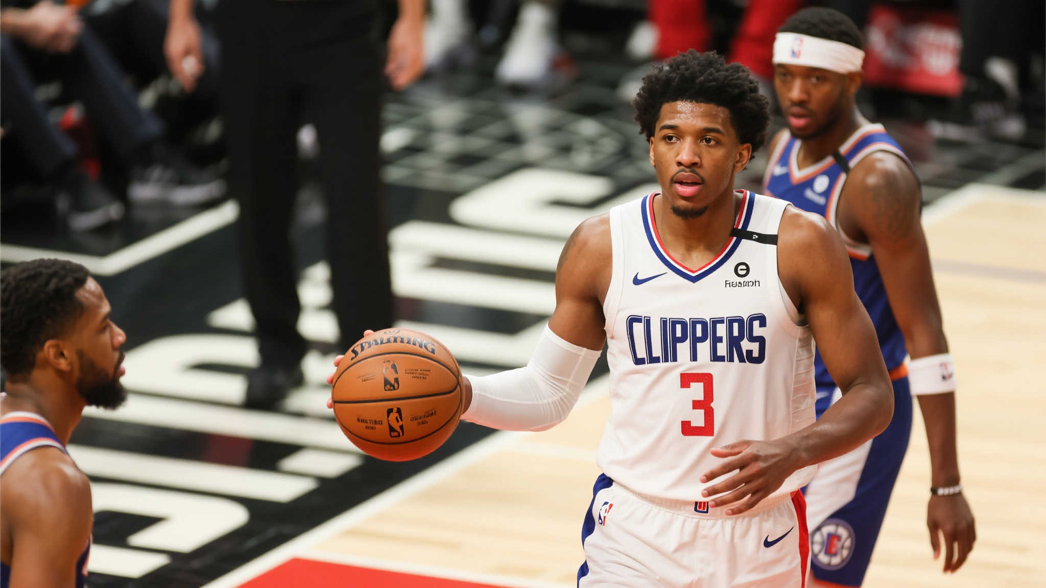 内史密斯表现低迷,犯满离场仅得3分贡献防守数据 内史密斯表现低迷,犯满离场仅得3分贡献防守数据